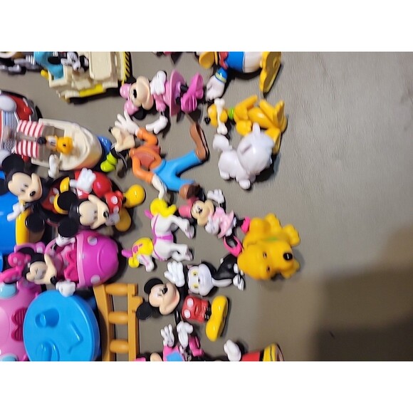 Disney Mickey Mouse & Friends Figurine Lot  Mini Figures cars etc.. Huge lot - Picture 4 of 12